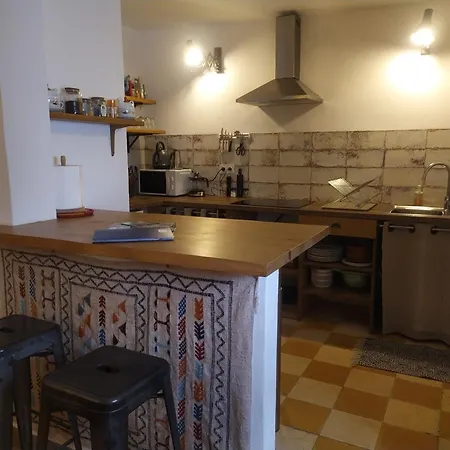 Apartment 3 Puertas N° 2 *